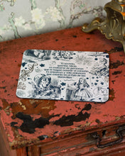Cargar imagen en el visor de la galería, Mouse pad "Alice In Wonderland"