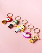 Cargar imagen en el visor de la galería, Llaveros "Alice In Wonderland"