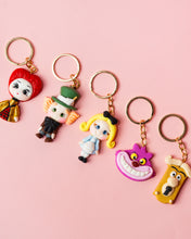 Cargar imagen en el visor de la galería, Llaveros "Alice In Wonderland"