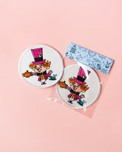 Cargar imagen en el visor de la galería, Parches Alice In Wonderland
