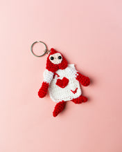 Cargar imagen en el visor de la galería, Llaveros Amigurumi "Alice In Wonderland"