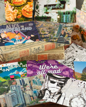 Cargar imagen en el visor de la galería, Postales &quot;Wonderland&quot;
