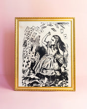 Cargar imagen en el visor de la galería, Cuadro ilustración &quot;Alice In Wonderland&quot;
