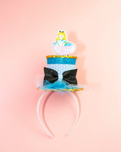 Cargar imagen en el visor de la galería, Mini Sombreros Wonderland

